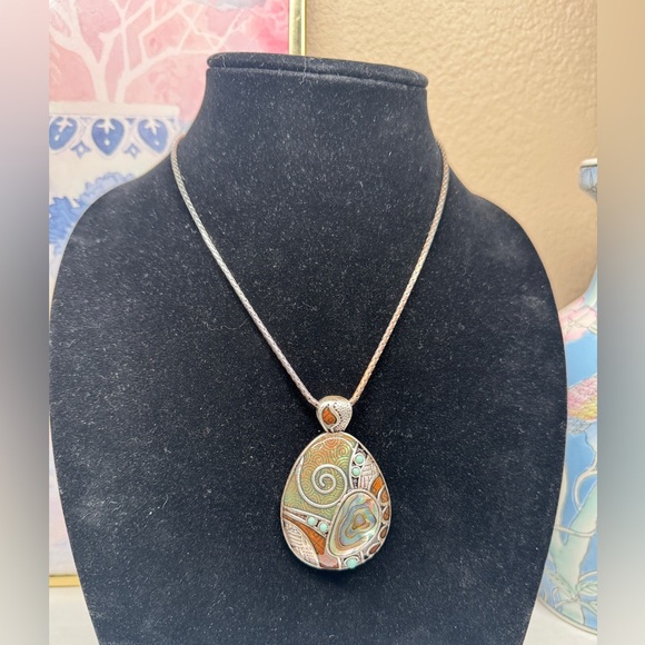 Stunning Abalone pedant necklace - Picture 16 of 16